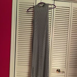 Choker maxi dress with slit